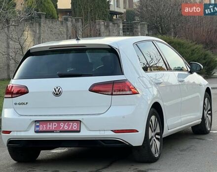 Белый Фольксваген e-Golf, объемом двигателя 0 л и пробегом 129 тыс. км за 11950 $, фото 3 на Automoto.ua