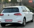 Белый Фольксваген e-Golf, объемом двигателя 0 л и пробегом 129 тыс. км за 11950 $, фото 3 на Automoto.ua