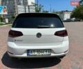 Белый Фольксваген e-Golf, объемом двигателя 0 л и пробегом 50 тыс. км за 11500 $, фото 10 на Automoto.ua