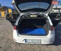 Белый Фольксваген e-Golf, объемом двигателя 0 л и пробегом 130 тыс. км за 11400 $, фото 10 на Automoto.ua