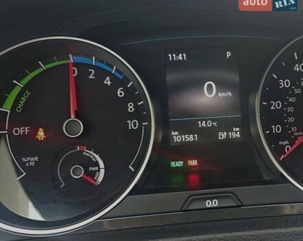 Белый Фольксваген e-Golf, объемом двигателя 0 л и пробегом 101 тыс. км за 12499 $, фото 10 на Automoto.ua