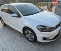 Белый Фольксваген e-Golf, объемом двигателя 0 л и пробегом 141 тыс. км за 12500 $, фото 1 на Automoto.ua