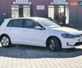 Белый Фольксваген e-Golf, объемом двигателя 0 л и пробегом 65 тыс. км за 11900 $, фото 3 на Automoto.ua