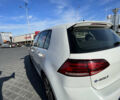Белый Фольксваген e-Golf, объемом двигателя 0 л и пробегом 55 тыс. км за 12399 $, фото 9 на Automoto.ua