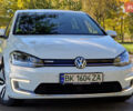 Белый Фольксваген e-Golf, объемом двигателя 0 л и пробегом 149 тыс. км за 11800 $, фото 2 на Automoto.ua