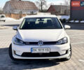 Белый Фольксваген e-Golf, объемом двигателя 0 л и пробегом 65 тыс. км за 11900 $, фото 1 на Automoto.ua