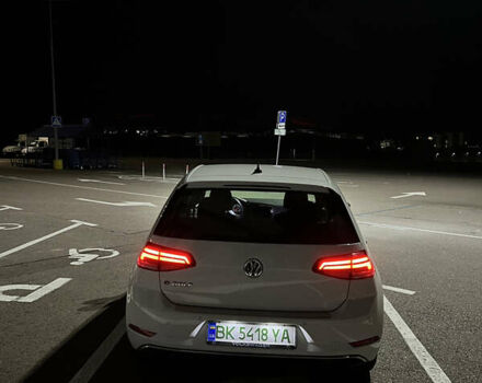 Білий Фольксваген e-Golf, об'ємом двигуна 0 л та пробігом 248 тис. км за 9500 $, фото 6 на Automoto.ua