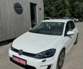 Белый Фольксваген e-Golf, объемом двигателя 0 л и пробегом 165 тыс. км за 12000 $, фото 1 на Automoto.ua