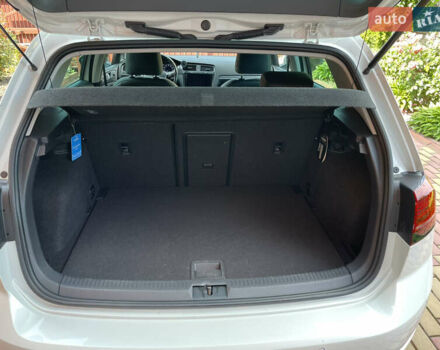 Белый Фольксваген e-Golf, объемом двигателя 0 л и пробегом 90 тыс. км за 14699 $, фото 27 на Automoto.ua