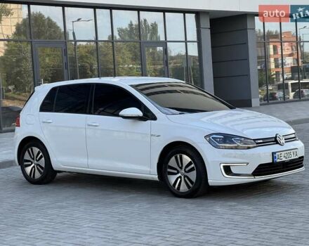 Білий Фольксваген e-Golf, об'ємом двигуна 0 л та пробігом 103 тис. км за 13300 $, фото 1 на Automoto.ua