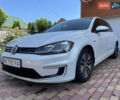 Белый Фольксваген e-Golf, объемом двигателя 0 л и пробегом 90 тыс. км за 14699 $, фото 6 на Automoto.ua