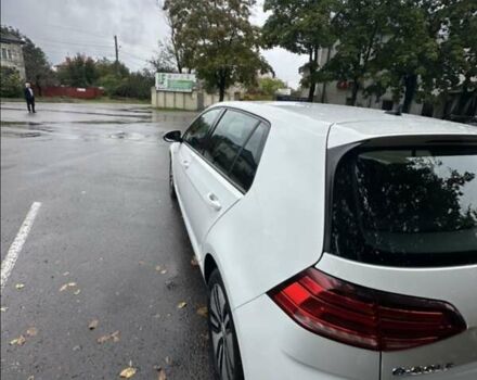 Белый Фольксваген e-Golf, объемом двигателя 0 л и пробегом 163 тыс. км за 11800 $, фото 5 на Automoto.ua