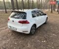 Білий Фольксваген e-Golf, об'ємом двигуна 0 л та пробігом 129 тис. км за 14500 $, фото 3 на Automoto.ua