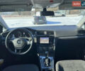 Белый Фольксваген e-Golf, объемом двигателя 0 л и пробегом 117 тыс. км за 11700 $, фото 11 на Automoto.ua