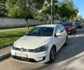Белый Фольксваген e-Golf, объемом двигателя 0 л и пробегом 58 тыс. км за 16600 $, фото 1 на Automoto.ua