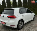 Белый Фольксваген e-Golf, объемом двигателя 0 л и пробегом 97 тыс. км за 11555 $, фото 15 на Automoto.ua