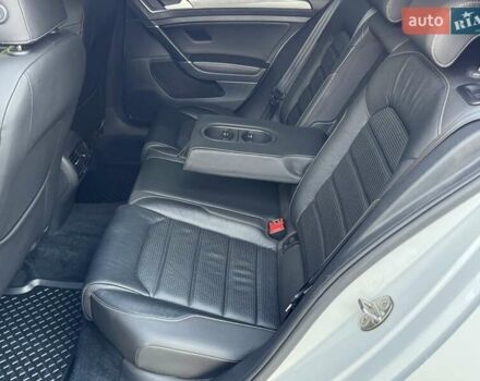 Білий Фольксваген e-Golf, об'ємом двигуна 0 л та пробігом 103 тис. км за 13300 $, фото 24 на Automoto.ua