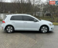 Белый Фольксваген e-Golf, объемом двигателя 0 л и пробегом 142 тыс. км за 12500 $, фото 7 на Automoto.ua