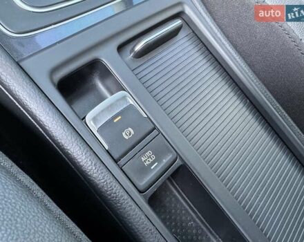 Білий Фольксваген e-Golf, об'ємом двигуна 0 л та пробігом 103 тис. км за 13300 $, фото 32 на Automoto.ua