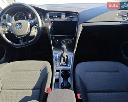 Білий Фольксваген e-Golf, об'ємом двигуна 0 л та пробігом 96 тис. км за 13150 $, фото 21 на Automoto.ua
