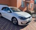 Белый Фольксваген e-Golf, объемом двигателя 0 л и пробегом 97 тыс. км за 14500 $, фото 3 на Automoto.ua
