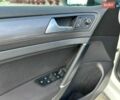 Белый Фольксваген e-Golf, объемом двигателя 0 л и пробегом 99 тыс. км за 11999 $, фото 10 на Automoto.ua
