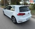 Белый Фольксваген e-Golf, объемом двигателя 0 л и пробегом 156 тыс. км за 13700 $, фото 5 на Automoto.ua