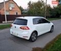 Белый Фольксваген e-Golf, объемом двигателя 0 л и пробегом 125 тыс. км за 11950 $, фото 14 на Automoto.ua