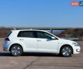 Белый Фольксваген e-Golf, объемом двигателя 0 л и пробегом 136 тыс. км за 11499 $, фото 10 на Automoto.ua