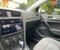 Белый Фольксваген e-Golf, объемом двигателя 0 л и пробегом 112 тыс. км за 13500 $, фото 25 на Automoto.ua