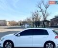 Белый Фольксваген e-Golf, объемом двигателя 0 л и пробегом 121 тыс. км за 11900 $, фото 4 на Automoto.ua