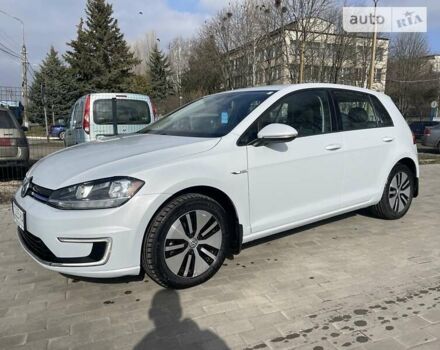 Білий Фольксваген e-Golf, об'ємом двигуна 0 л та пробігом 140 тис. км за 15200 $, фото 2 на Automoto.ua