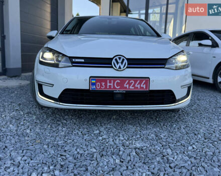 Білий Фольксваген e-Golf, об'ємом двигуна 0 л та пробігом 197 тис. км за 11999 $, фото 7 на Automoto.ua