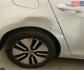 Белый Фольксваген e-Golf, объемом двигателя 0 л и пробегом 115 тыс. км за 15900 $, фото 1 на Automoto.ua
