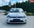 Белый Фольксваген e-Golf, объемом двигателя 0 л и пробегом 99 тыс. км за 11999 $, фото 1 на Automoto.ua