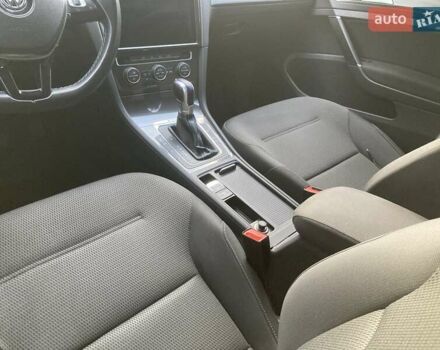Белый Фольксваген e-Golf, объемом двигателя 0 л и пробегом 77 тыс. км за 13900 $, фото 8 на Automoto.ua