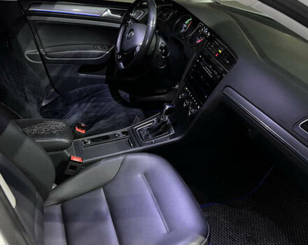 Білий Фольксваген e-Golf, об'ємом двигуна 0 л та пробігом 248 тис. км за 9500 $, фото 12 на Automoto.ua