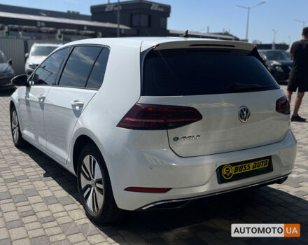 Белый Фольксваген e-Golf, объемом двигателя 36 л и пробегом 118 тыс. км за 15500 $, фото 4 на Automoto.ua