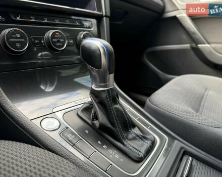 Білий Фольксваген e-Golf, об'ємом двигуна 0 л та пробігом 167 тис. км за 11800 $, фото 16 на Automoto.ua