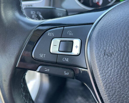 Белый Фольксваген e-Golf, объемом двигателя 0 л и пробегом 56 тыс. км за 11600 $, фото 18 на Automoto.ua