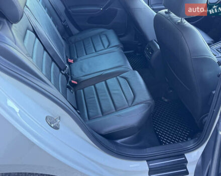 Білий Фольксваген e-Golf, об'ємом двигуна 0 л та пробігом 197 тис. км за 11999 $, фото 25 на Automoto.ua