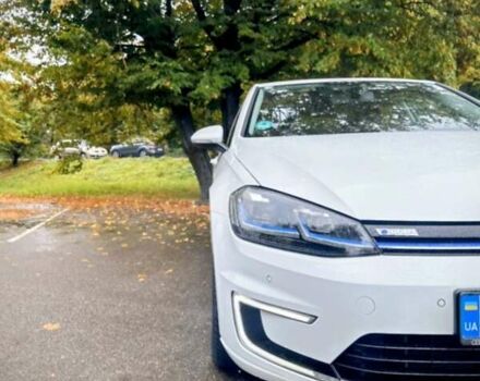 Белый Фольксваген e-Golf, объемом двигателя 0 л и пробегом 163 тыс. км за 11800 $, фото 8 на Automoto.ua
