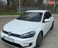 Белый Фольксваген e-Golf, объемом двигателя 0 л и пробегом 88 тыс. км за 12700 $, фото 8 на Automoto.ua