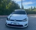 Белый Фольксваген e-Golf, объемом двигателя 0 л и пробегом 132 тыс. км за 12700 $, фото 1 на Automoto.ua