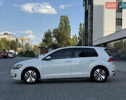 Білий Фольксваген e-Golf, об'ємом двигуна 0 л та пробігом 103 тис. км за 13300 $, фото 4 на Automoto.ua