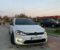 Белый Фольксваген e-Golf, объемом двигателя 0 л и пробегом 178 тыс. км за 13000 $, фото 1 на Automoto.ua