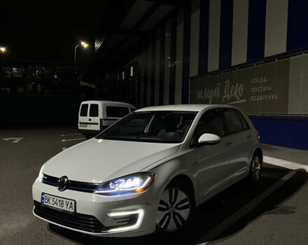 Білий Фольксваген e-Golf, об'ємом двигуна 0 л та пробігом 248 тис. км за 9500 $, фото 2 на Automoto.ua