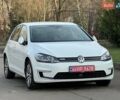 Белый Фольксваген e-Golf, объемом двигателя 0 л и пробегом 129 тыс. км за 11950 $, фото 1 на Automoto.ua