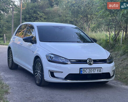 Білий Фольксваген e-Golf, об'ємом двигуна 0 л та пробігом 74 тис. км за 15200 $, фото 10 на Automoto.ua