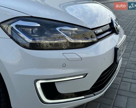 Білий Фольксваген e-Golf, об'ємом двигуна 0 л та пробігом 103 тис. км за 13300 $, фото 13 на Automoto.ua